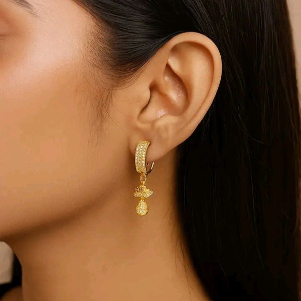 Luxury Diamond Cut Earrings + Finger Ring + 7 Stone Nosepin + Box - Image 3