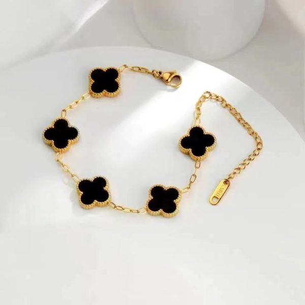 Lucky Clover Golden Jewelry Set + Locket Chin + Bracelet + Earring - Image 4
