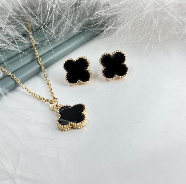 Lucky Clover Golden Jewelry Set + Locket Chin + Bracelet + Earring