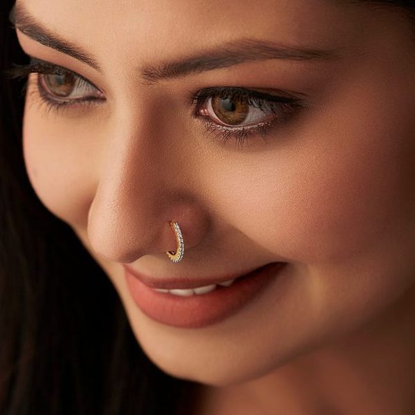 Diamond Cut Nose Noth + 1 and 7 Stone Nosepin With Box - Image 2