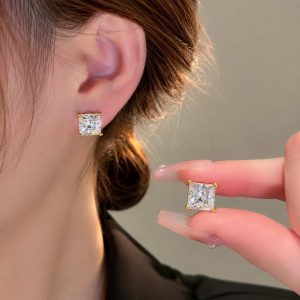 Super Quality Diamond Cut Ear Tops, Xuping Brand
