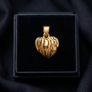 18K Gold Plated Small Love Shape Locket Color Guaranteed